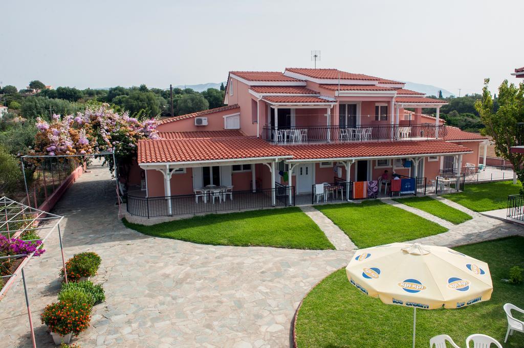 Paradise Studios Свороната Экстерьер фото
