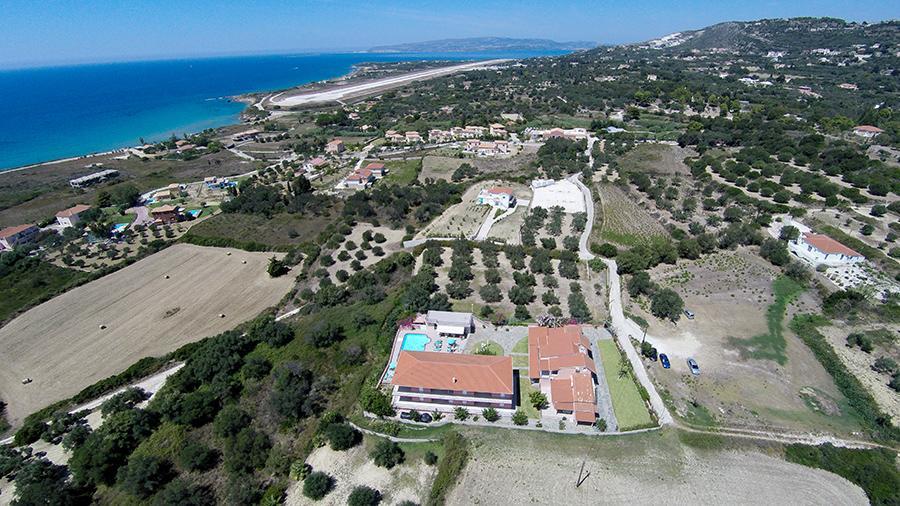 Paradise Studios Свороната Экстерьер фото